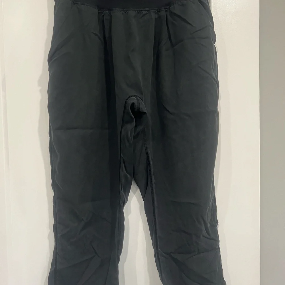Lululemon chambray capri  Size 8 (without tag)